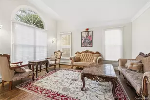 21 Astor Ave, Saint James, NY 11780 - Photo 3