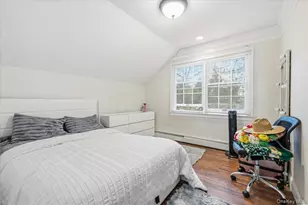 21 Astor Ave, Saint James, NY 11780 - Photo 23