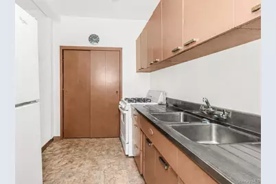 4 Fordham Hill Oval #1A, Bronx, NY 10468 - Photo 9