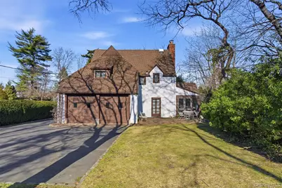 54 Summit Drive, Manhasset, NY 11030 - Photo 21