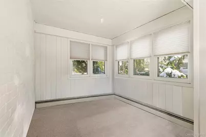 54 Summit Drive, Manhasset, NY 11030 - Photo 11