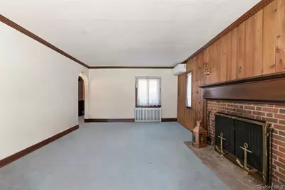 54 Summit Drive, Manhasset, NY 11030 - Photo 5