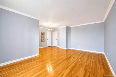 85-10 151st Avenue #5E, Howard Beach, NY 11414 - Photo 3