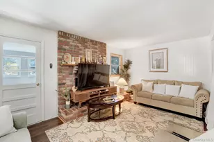 26 Fran Ln, Selden, NY 11784 - Photo 5