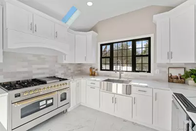 263 Locust Avenue, Cortlandt Manor, NY 10567 - Photo 13