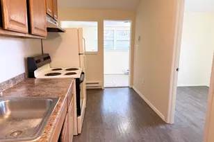 188 Hallock Landing Rd, Rocky Point, NY 11778 - Photo 5