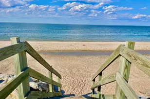 188 Hallock Landing Rd, Rocky Point, NY 11778 - Photo 17