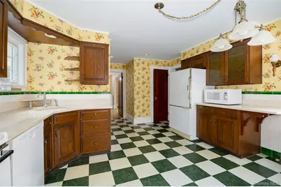 6 Rosalind Road, Poughkeepsie, NY 12601 - Photo 9