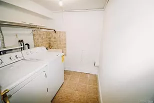 241 Woodbury Rd, Hicksville, NY 11801 - Photo 13