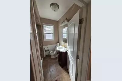 69-35 Hessler Avenue, Arverne, NY 11692 - Photo 5