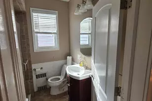 69-35 Hessler Ave, Arverne, NY 11692 - Photo 5