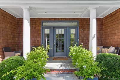 10 Bay View Road N, Southampton, NY 11968 - Photo 1