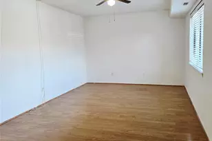 79 Pointe Cir S, Coram, NY 11727 - Photo 5