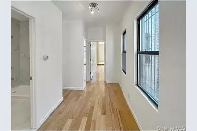 14714 Hillside Avenue, Jamaica, NY 11435 - Photo 5