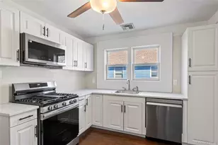 63 Railroad St, Huntington Station, NY 11746 - Photo 3