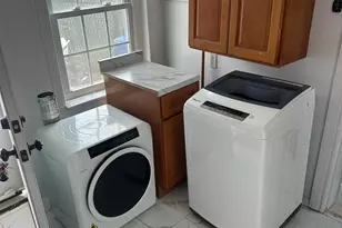 102-23 Russell St, Hamilton Beach, NY 11414 - Photo 7