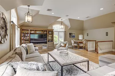 527 Split Rock Road, Syosset, NY 11791 - Photo 21