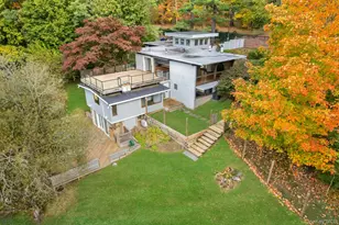 309 Scarborough Rd, Briarcliff Manor, NY 10510 - Photo 47