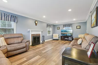 1 Haskel Court, Stony Brook, NY 11790 - Photo 5