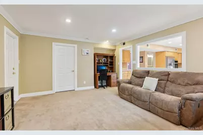 1 Haskel Court, Stony Brook, NY 11790 - Photo 17