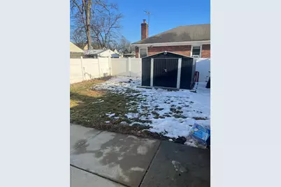 137-15 220th Place, Springfield Gardens, NY 11413 - Photo 3