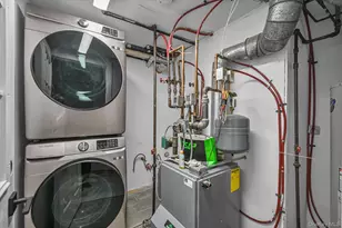 1841 Stanley Dr, South Merrick, NY 11566 - Photo 17