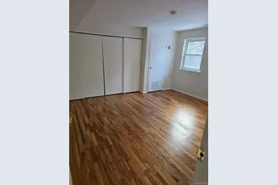 289 Artist Lake Drive, Middle Island, NY 11953 - Photo 3