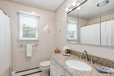 1330 Bea Court, East Meadow, NY 11554 - Photo 17