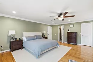 1330 Bea Ct, East Meadow, NY 11554 - Photo 13