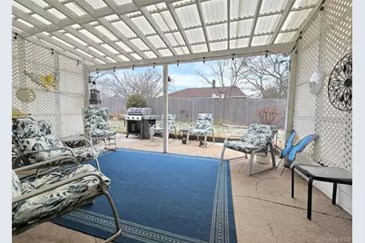 50 Spur Lane, Centereach, NY 11720 - Photo 21