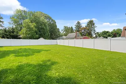 25 Lorraine #1, Northport, NY 11768 - Photo 17