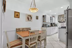 24 Hamilton Pl, Garden City, NY 11530 - Photo 9