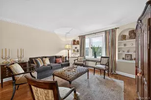 24 Hamilton Pl, Garden City, NY 11530 - Photo 7