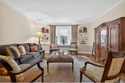 24 Hamilton Place #F-1, Garden City, NY 11530 - Photo 5