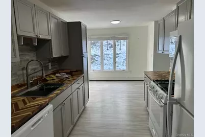 3 Hook Road #72k, Poughkeepsie, NY 12601 - Photo 3