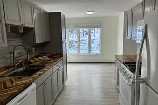 3 Hook Rd, Poughkeepsie, NY 12601 - Photo 3