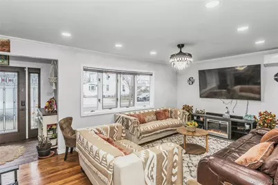 5 Malone Street, Hicksville, NY 11801 - Photo 5