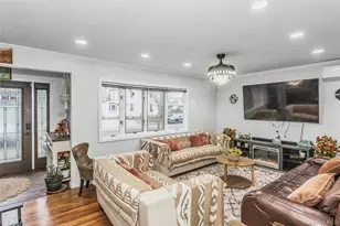 5 Malone St, Hicksville, NY 11801 - Photo 5