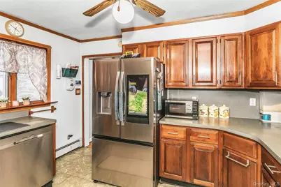 5 Malone Street, Hicksville, NY 11801 - Photo 9