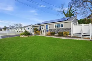 57 Van Buren St, Brentwood, NY 11717 - Photo 3