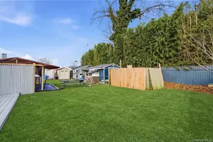 57 Van Buren St, Brentwood, NY 11717 - Photo 33