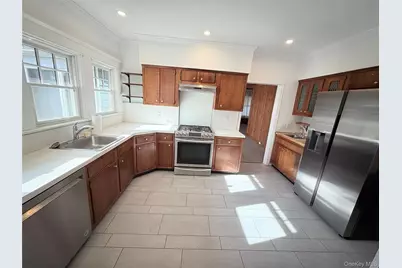 34 Maple Avenue, Northport, NY 11768 - Photo 7