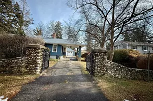 34 Maple Ave, Northport, NY 11768 - Photo 3