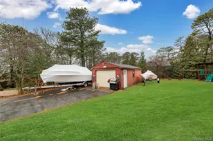 5 Victoria Dr, Hampton Bays, NY 11946 - Photo 25