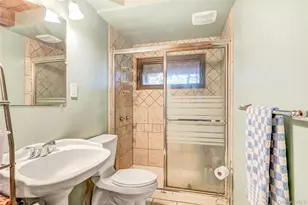 5 Victoria Dr, Hampton Bays, NY 11946 - Photo 13