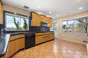 11 Searingtown Rd, Searingtown, NY 11507 - Photo 7