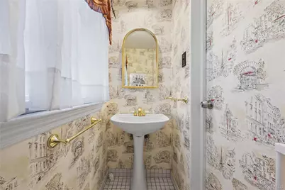 11 Searingtown Road, Searingtown, NY 11507 - Photo 13