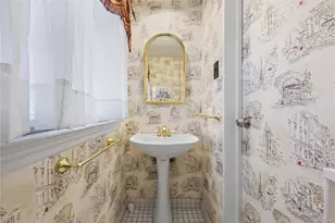 11 Searingtown Rd, Searingtown, NY 11507 - Photo 13