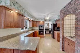 6 Samuels Path, Miller Place, NY 11764 - Photo 13