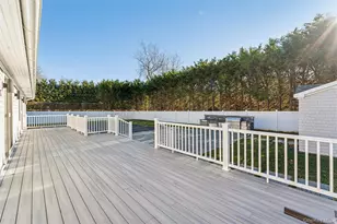 275 Mill Rd, Westhampton Beach, NY 11978 - Photo 21